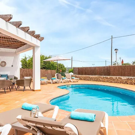Sara Porter Cala En Porter (Menorca)